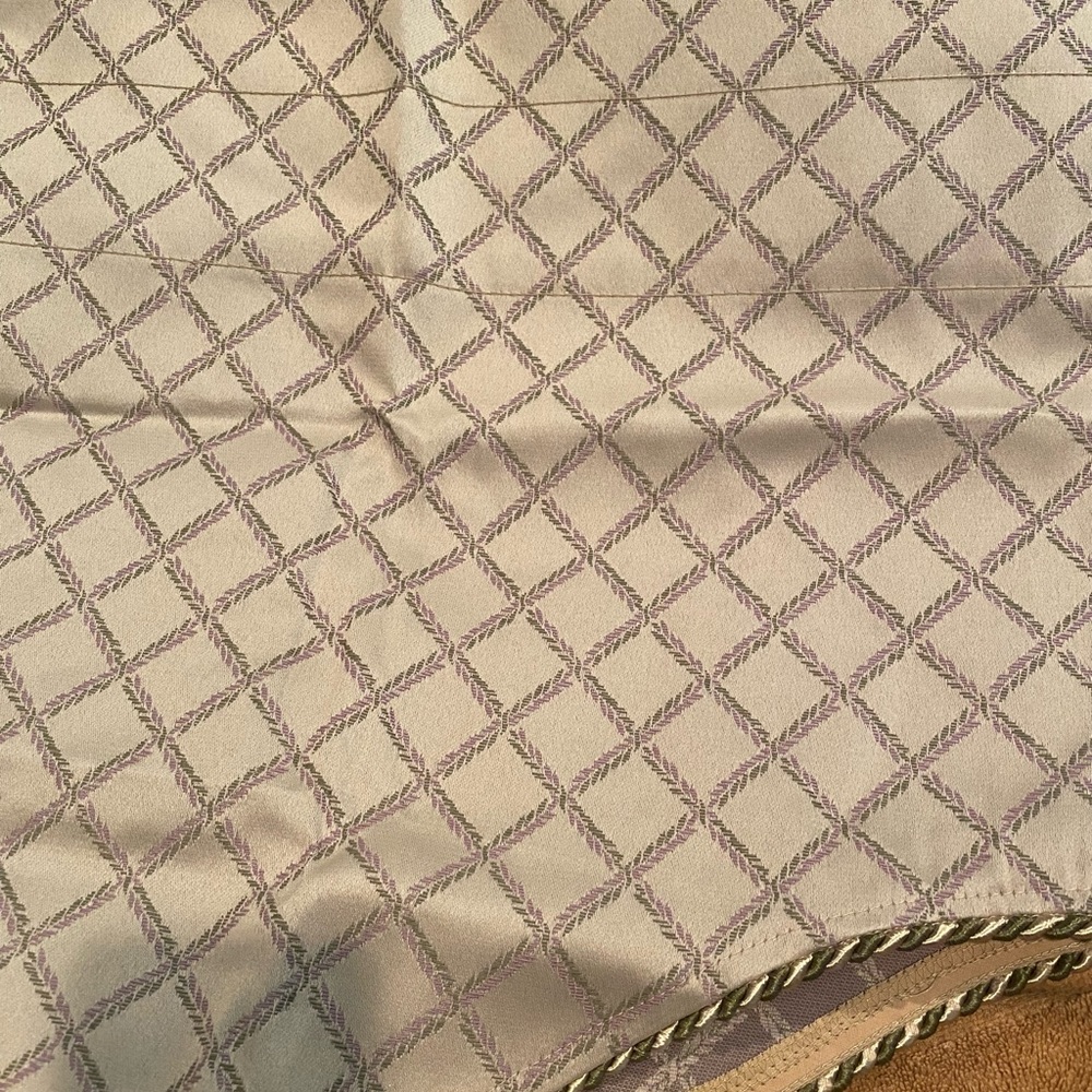 Nobility Scallop Valance